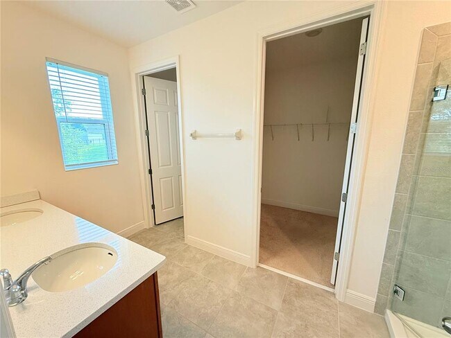 Building Photo - 5055 Tibet Ct