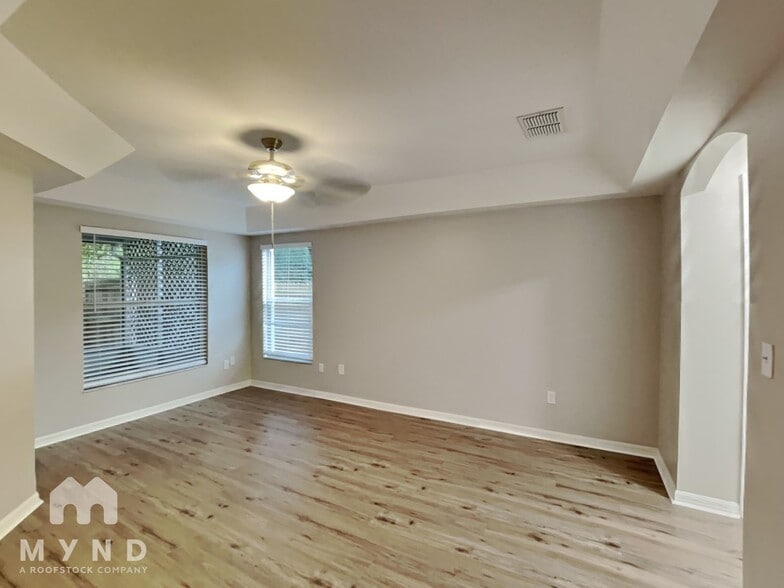 Building Photo - 6119 Sand Key Ln
