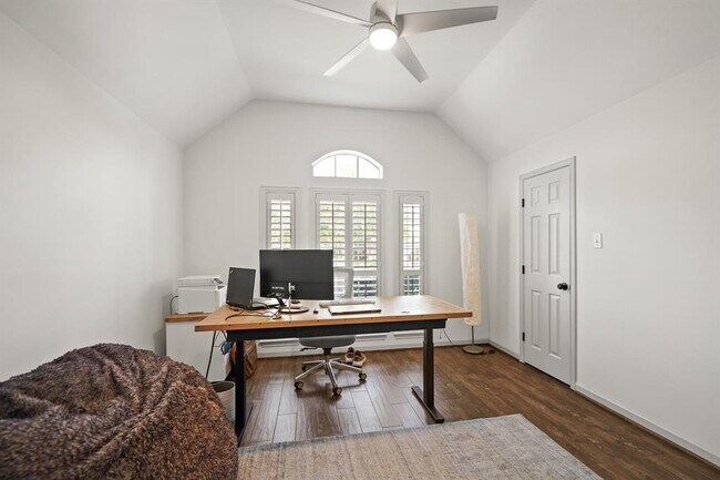 Building Photo - 3718 Paigewood Dr
