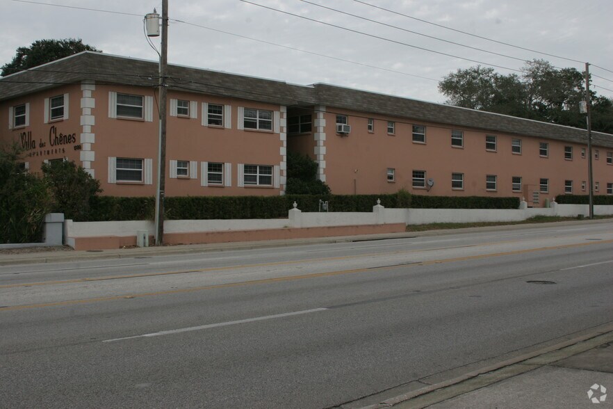 Primary Photo - Breezy Palms