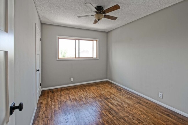 Building Photo - ENJOY INDOOR/OUTDOOR CALIFORNIA LIVING IN THIS CHARMING & STYLISH, 3BR1.5BA GOLDEN HILLS HOME W/ ...