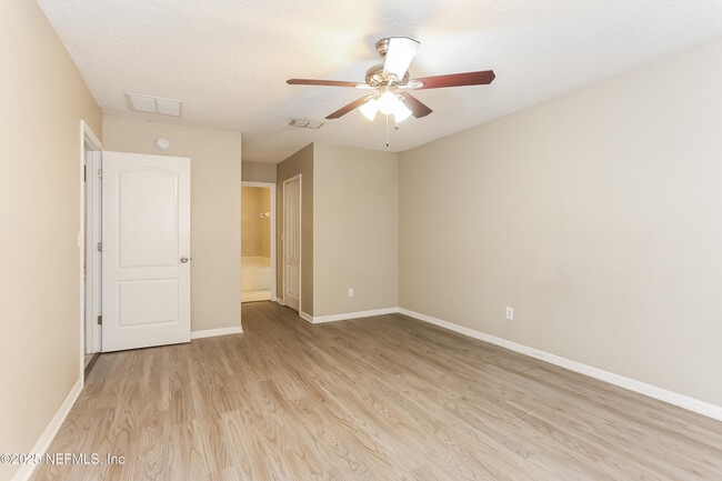 Building Photo - 10002 Lancashire Dr