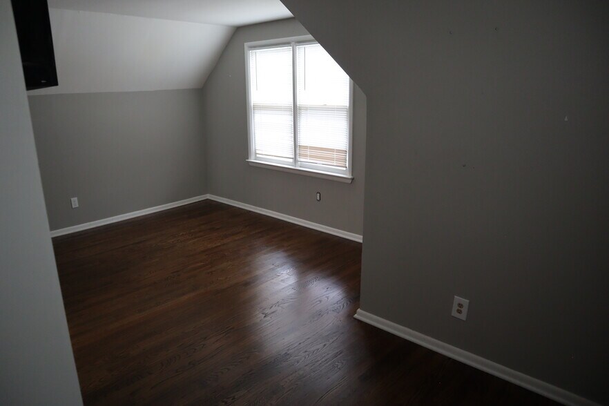 Building Photo - 1316 Studer Ave