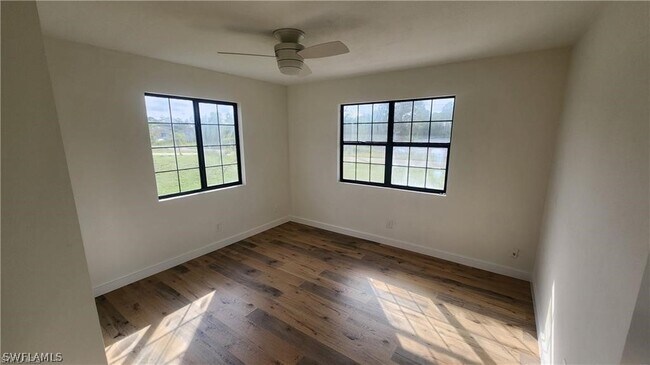 Building Photo - 3820 20th St W