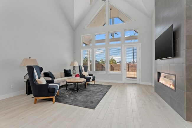 Building Photo - 28182 White Mdw Ln