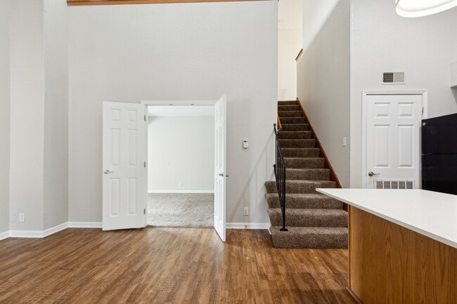 Building Photo - Woodcrest
