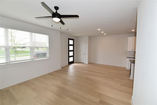 Building Photo - 4525 Lamplights Dr