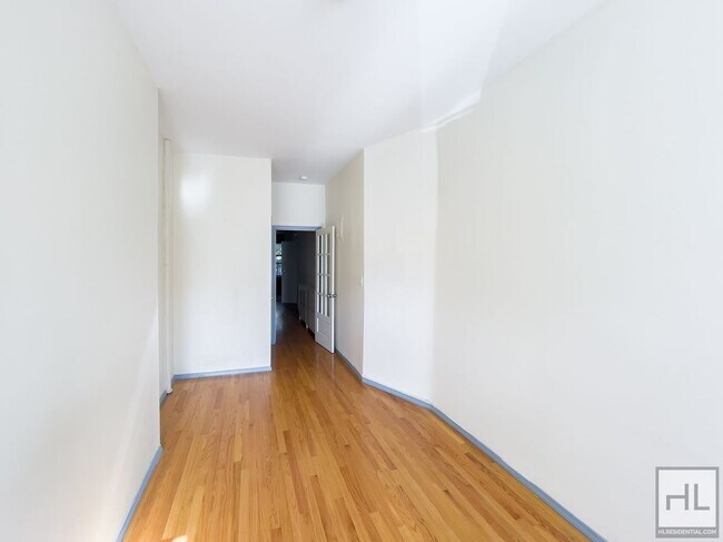 Building Photo - NORTH 9 STREET / Williamsburg / Spacious 1...