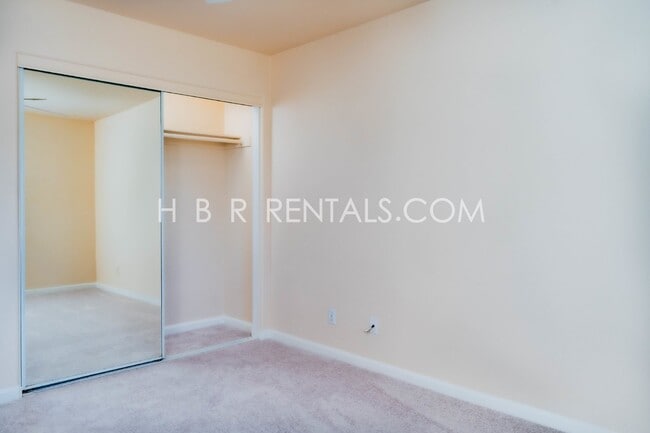 Building Photo - Charming 4 Bed, 2.5 Bath Home in Manteca, ...