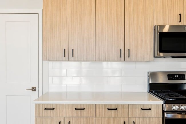 Building Photo - Logan Square Apartments