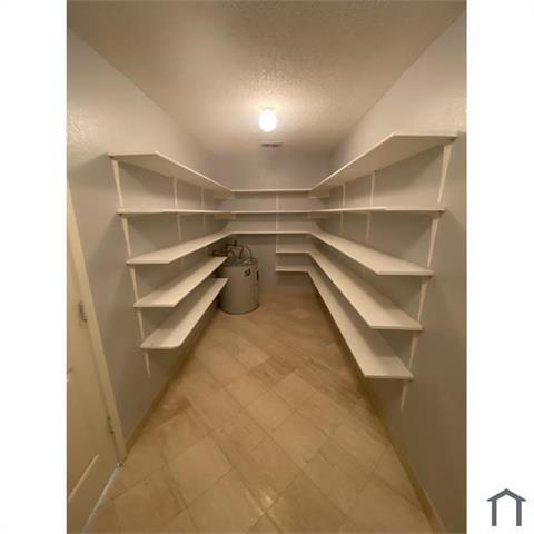 Building Photo - 2001 Barton Springs Dr