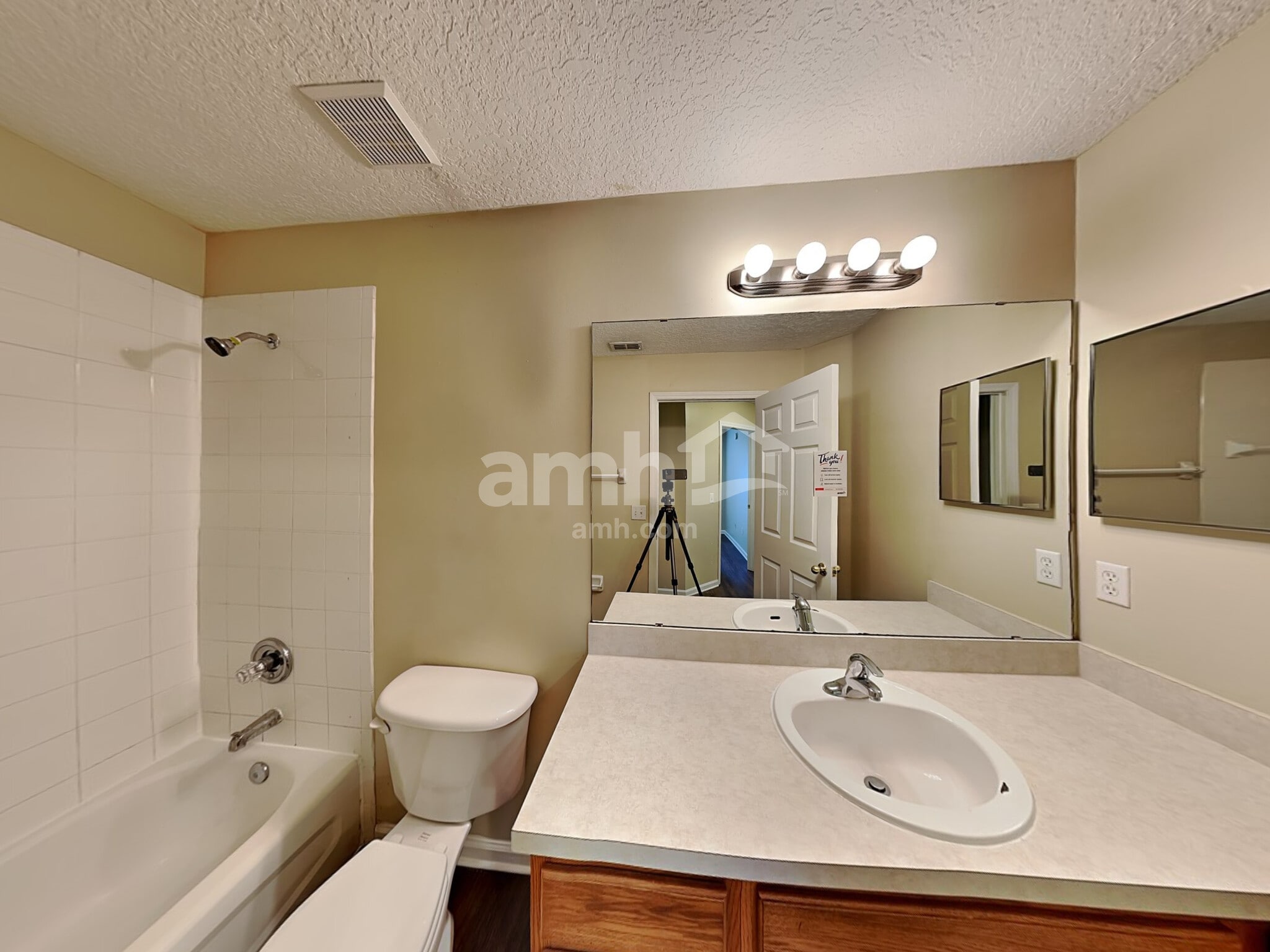 Building Photo - 2559 Coachman Lakes Dr