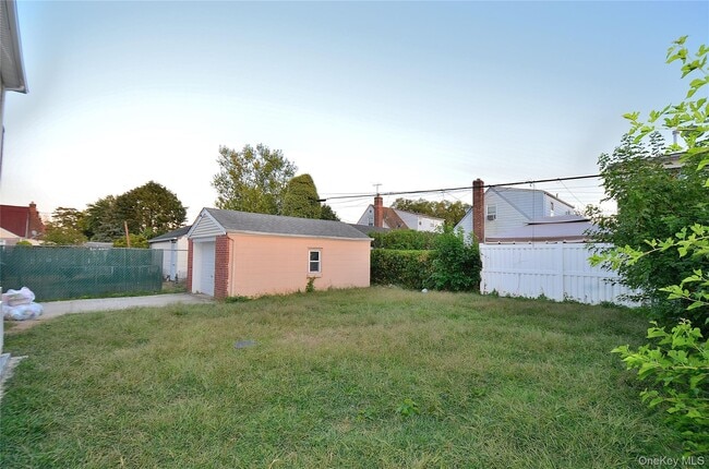 Building Photo - 219-42 112th Rd