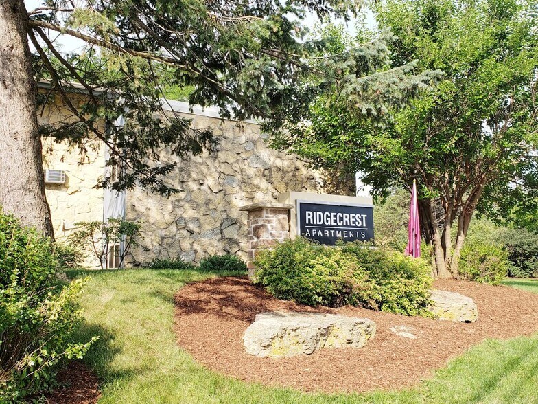 Ridgecrest 501 Northport Dr Madison WI 53704 Apartment Finder