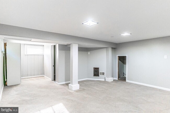 Building Photo - 2759 W George Mason Rd