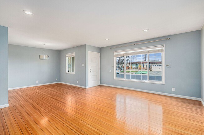 Building Photo - 19133 Times Ave