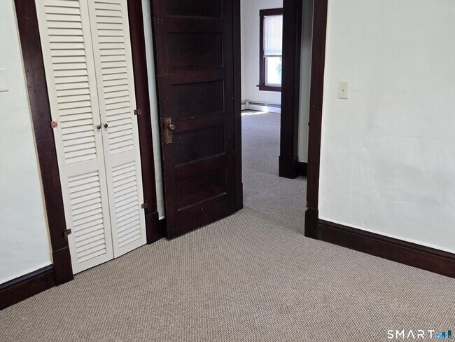 Building Photo - 150 Spencer St