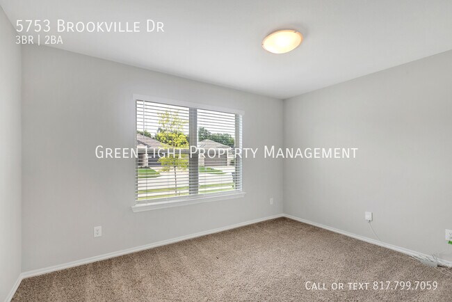 Building Photo - 5753 Brookville Dr