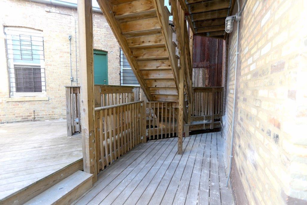 Building Photo - 1218 W Diversey Pkwy