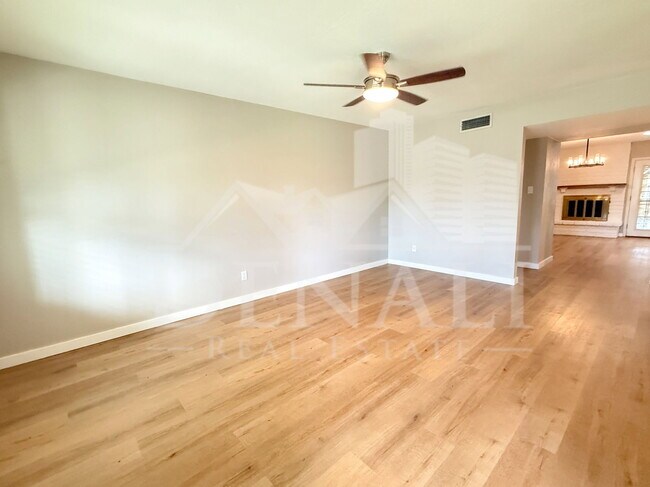 Building Photo - 8314 E Keim Dr
