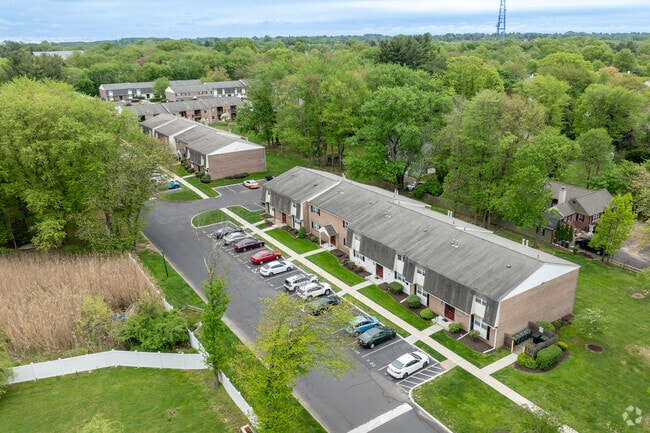 Aerial Photo - Hampton Crossing Condominiums