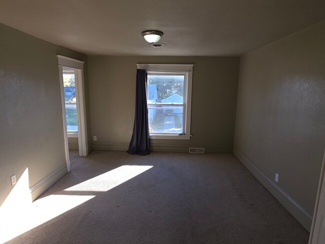 Building Photo - 1214 Hamilton St