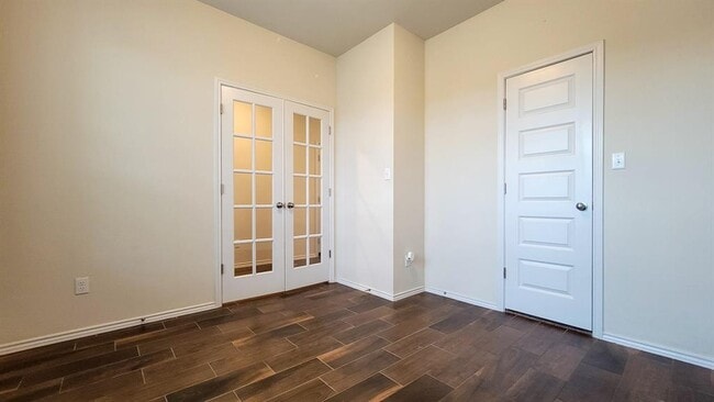 Building Photo - 128 Cypress Hills Rd