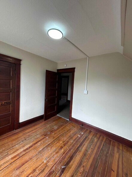 Building Photo - 3344 W 44th St