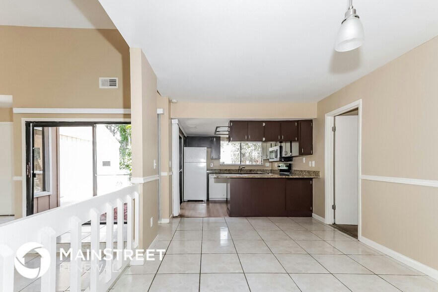 Building Photo - 6621 Fort Pierce Blvd