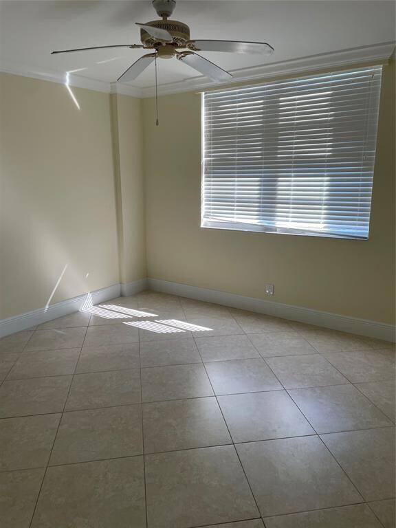 Building Photo - 336 N Birch Rd