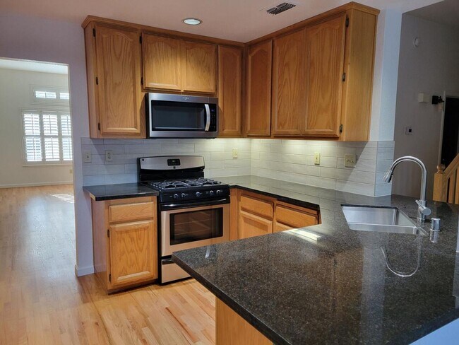 Building Photo - NICE TWO STORY ROCKLIN HOME WITH LARGE BONUS ROOM UPSTAIRS NEXT TO TWIN OAKS PARK & SCHOOLS!