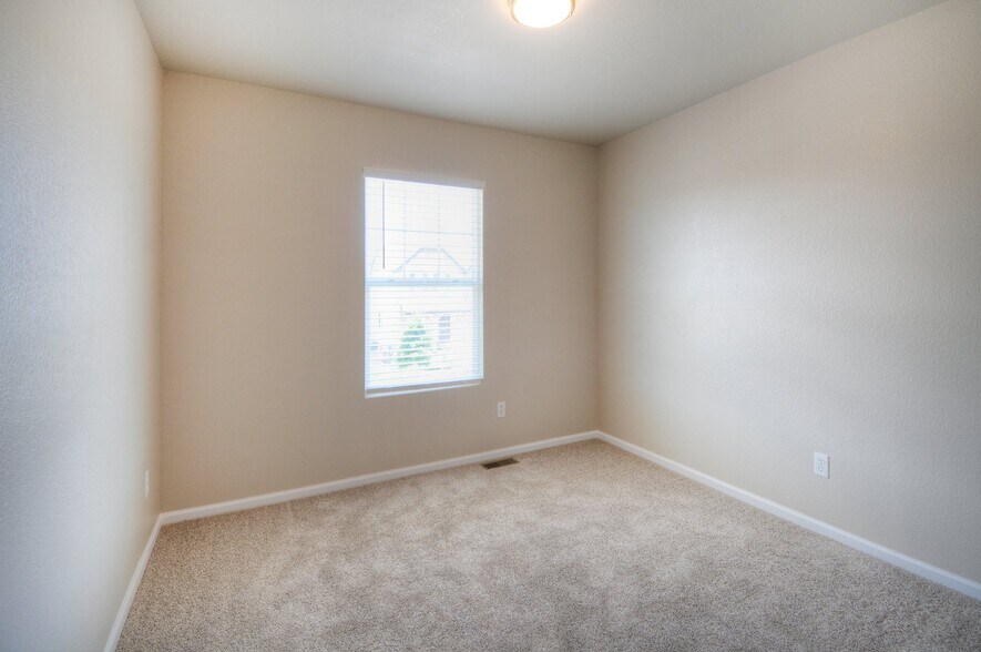 Building Photo - 11578 Black Maple Ln