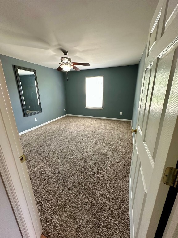 Building Photo - 6203 Spring River Dr