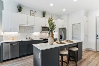 Building Photo - 100 W. Interstate Hwy 635