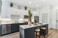 Building Photo - 100 W. Interstate Hwy 635