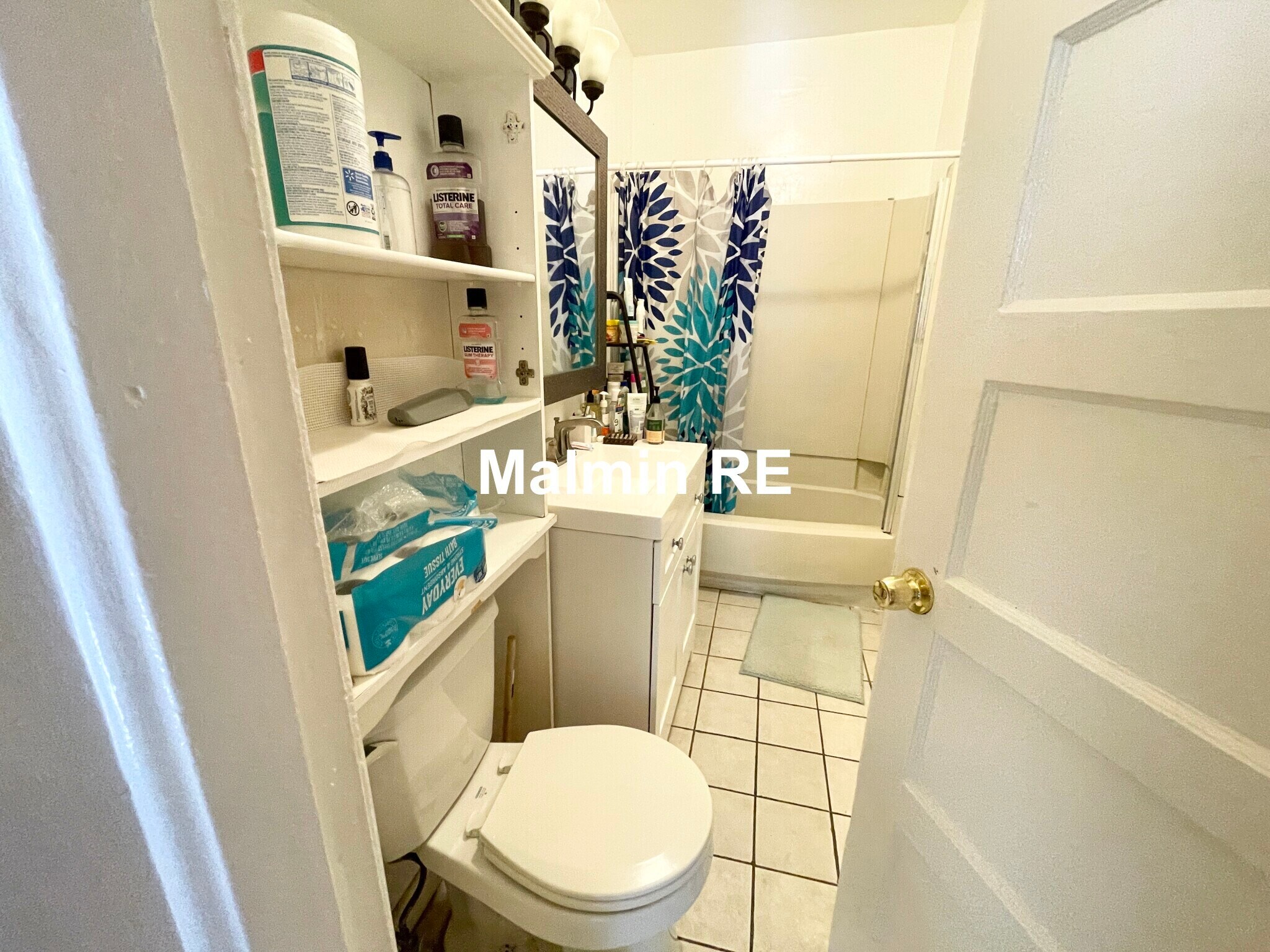 Building Photo - 19 Sachem St