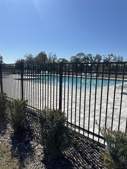 Building Photo - 8194 SW 67th Ave