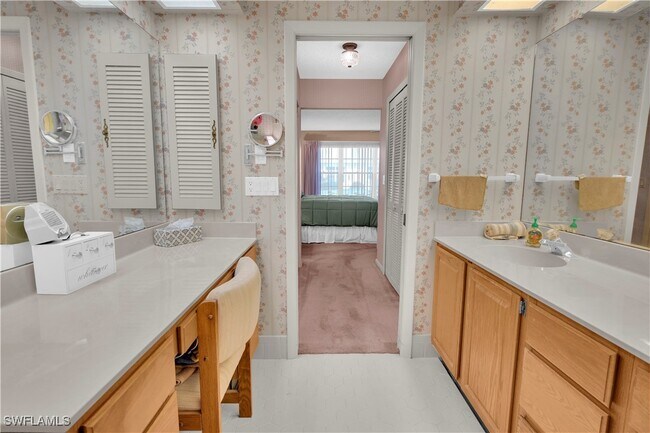 Building Photo - 1251 Broadwater Dr