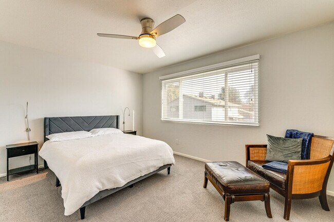 Building Photo - 1015 N Granite Reef Rd