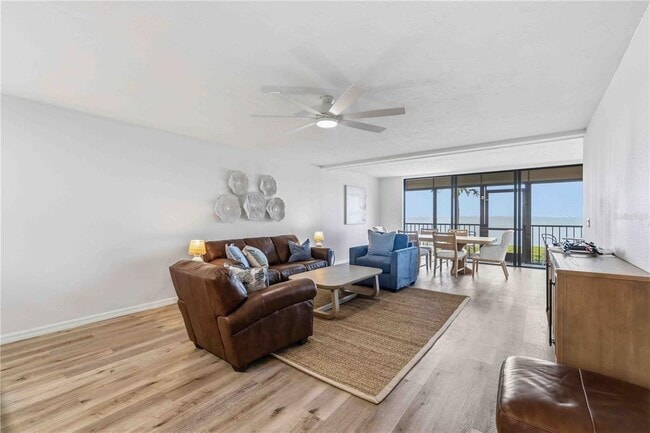 Building Photo - 3420 Wild Oak Bay Blvd