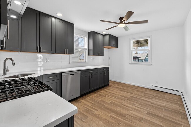 Building Photo - 187 Avenue C