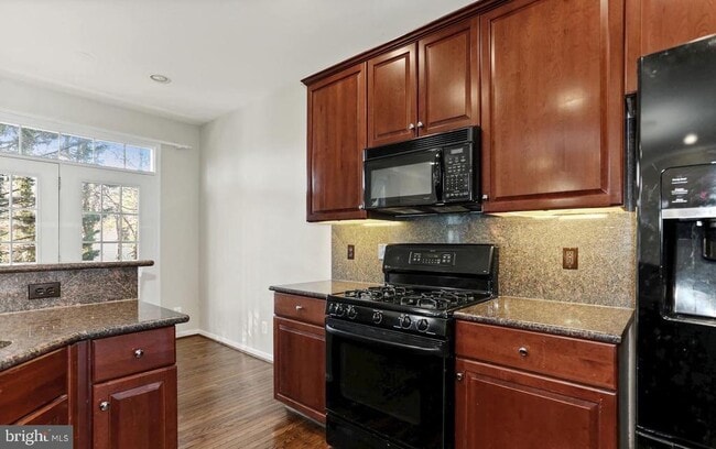 Building Photo - 4050 Timber Oak Trl