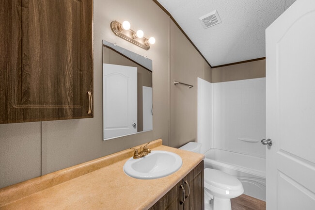 Building Photo - 2301 NW Sheridan Rd