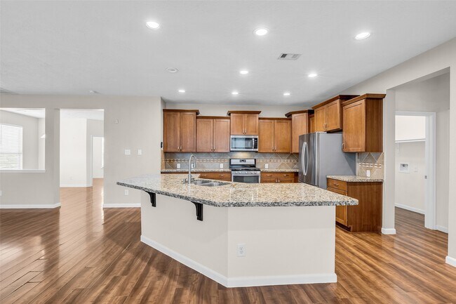 Building Photo - 6719 Path Way Ct