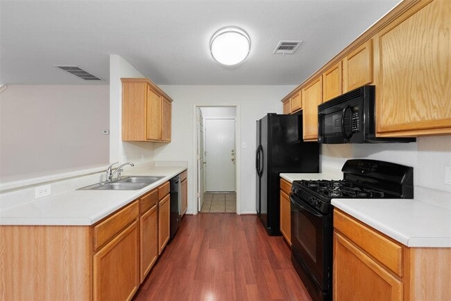 Building Photo - 1305 Caras Cv