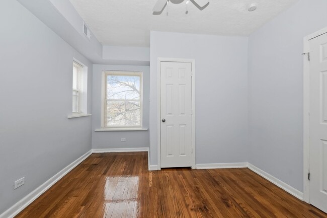 Interior Photo - 6100 Eberhart