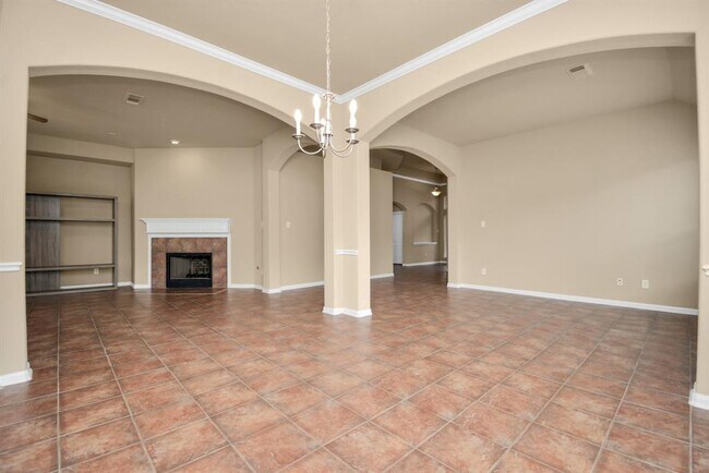 Building Photo - 6727 Oakman Ln