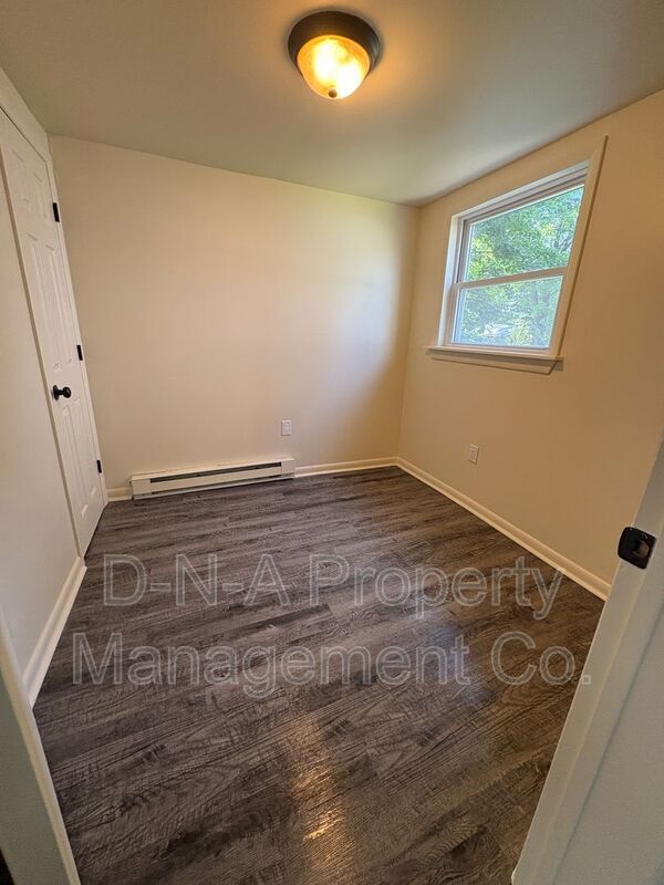 Building Photo - 267 Brodhead Ave