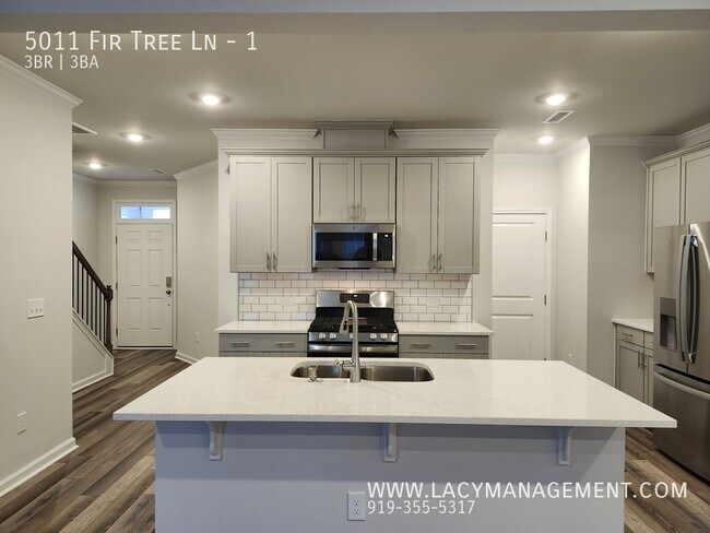 Building Photo - 5011 Fir Tree Ln