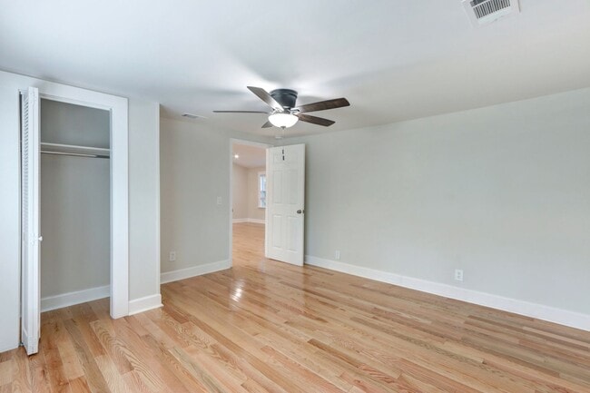 Building Photo - 2109 E 36th St